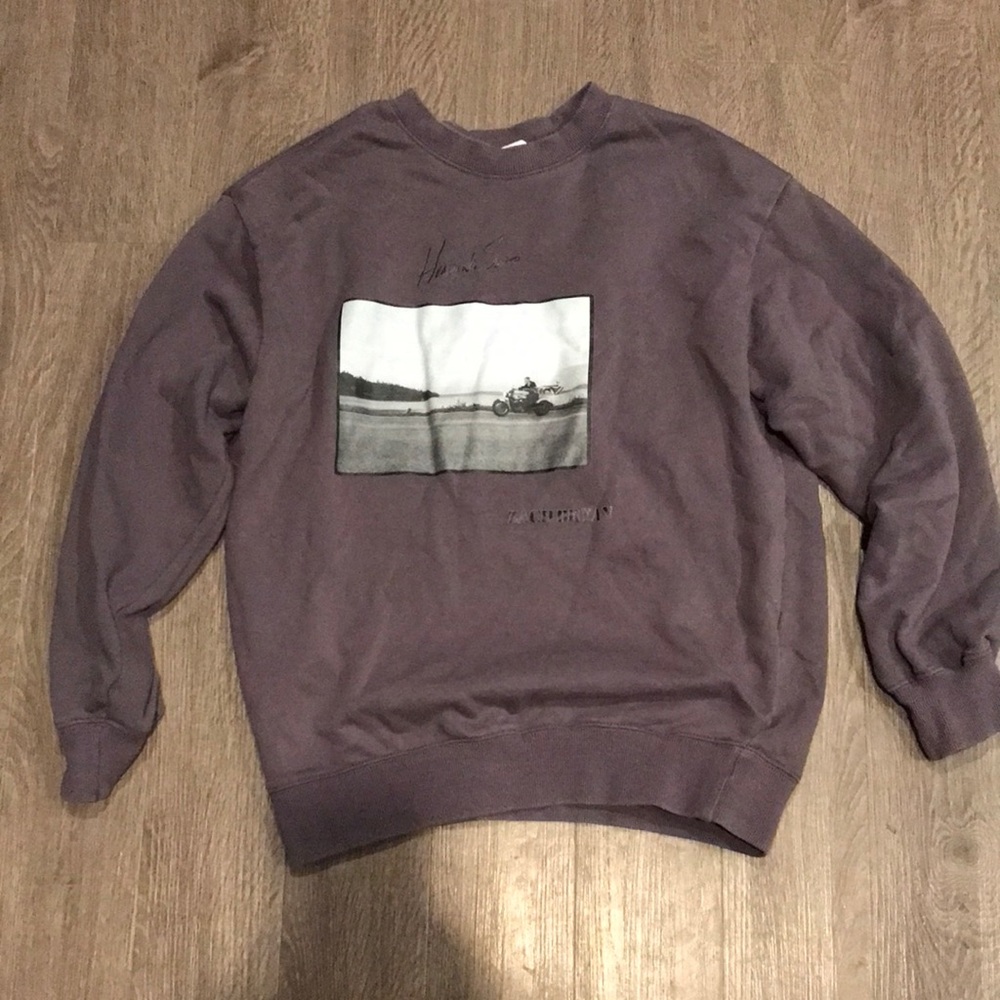 Zach brown sweatshirt